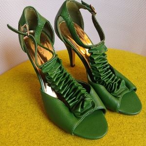 Pierre Dumas sz8 Green Heels